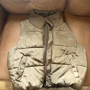 Brown vest
Size M